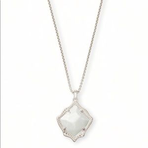 kendra scott - kacey silver long pendent necklace